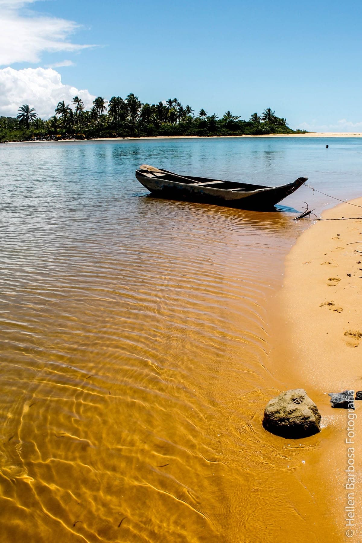Ruas de areia da vila de Caraíva, no sul da Bahia